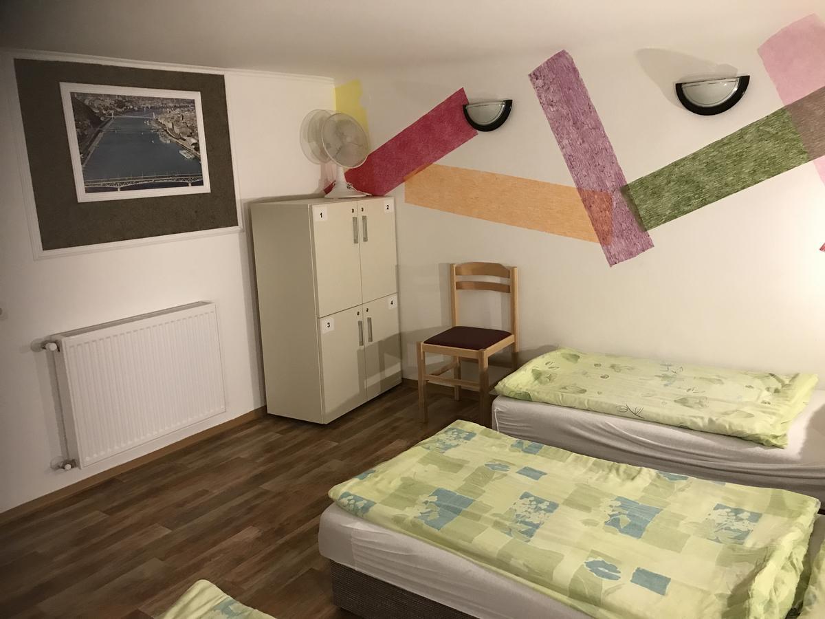 بيت شباب بودابست أوبرا هوستيل المظهر الخارجي الصورة
